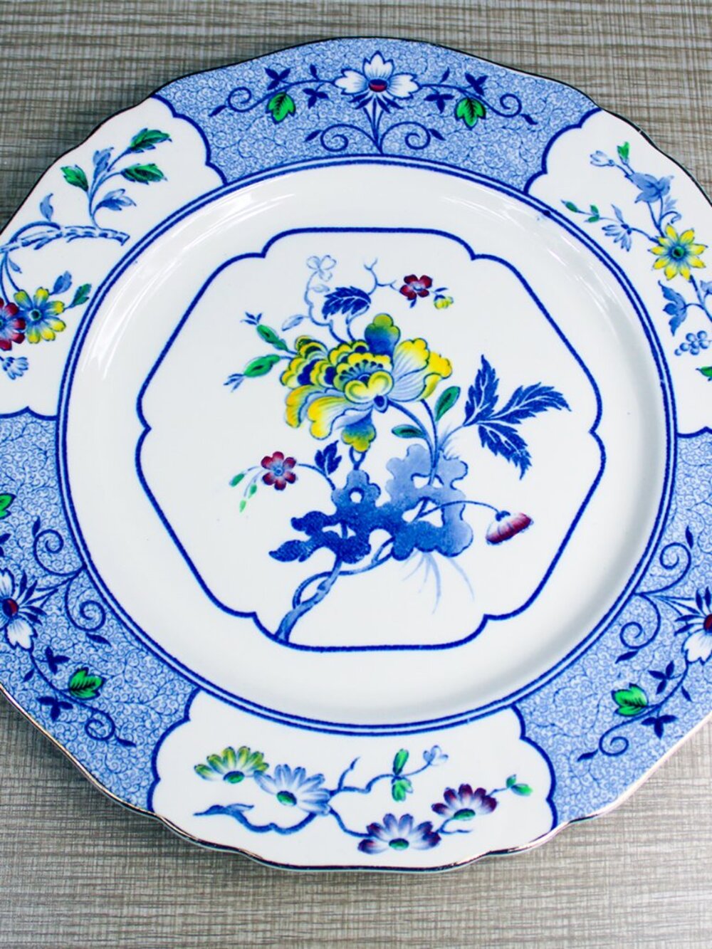 Vtg Alfred Meakin Harmony Shape Meadow 10" Dinner Plate Blue White Floral